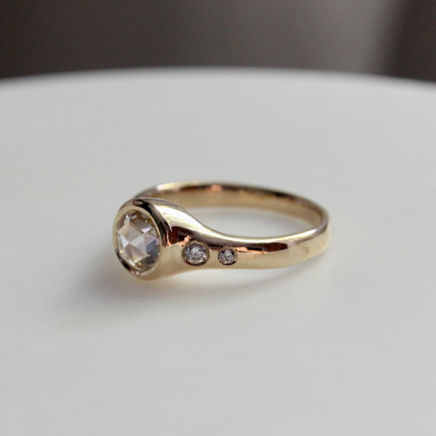 0.71ct Round Champagne Rosecut ring