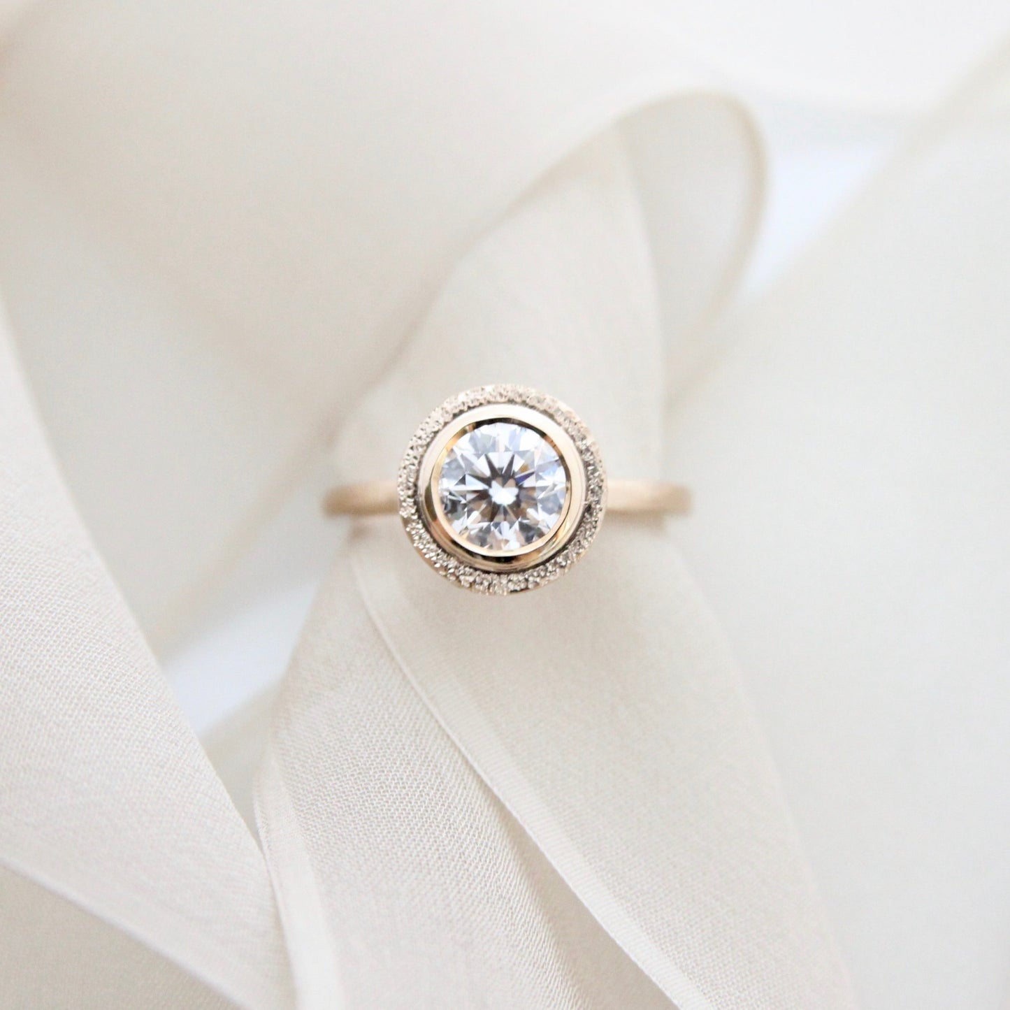 Cosmos Stardust Halo *Mount Only
