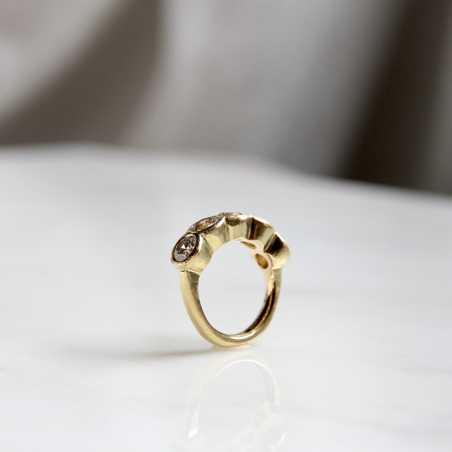 Grande Organic Diamond Bezel Band