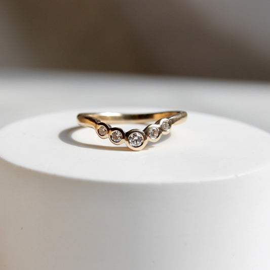 Diamond Bezel Contour Band