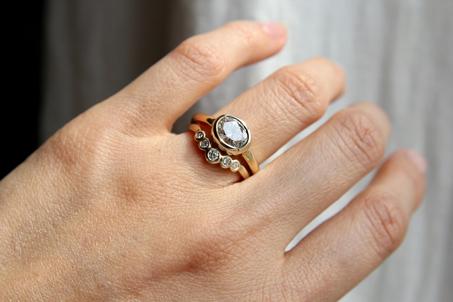 Diamond Bezel Contour Band