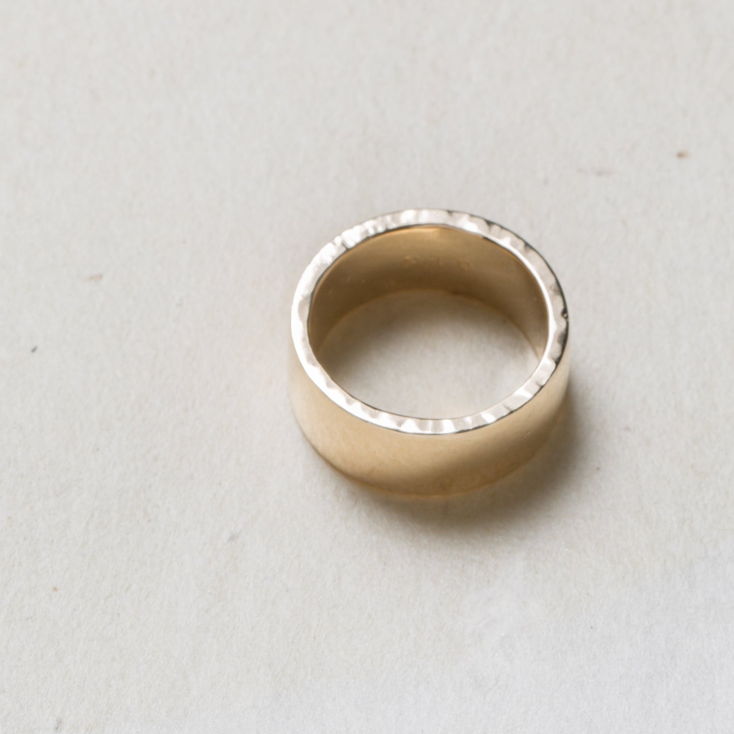 Hammered Edge Cigar Band