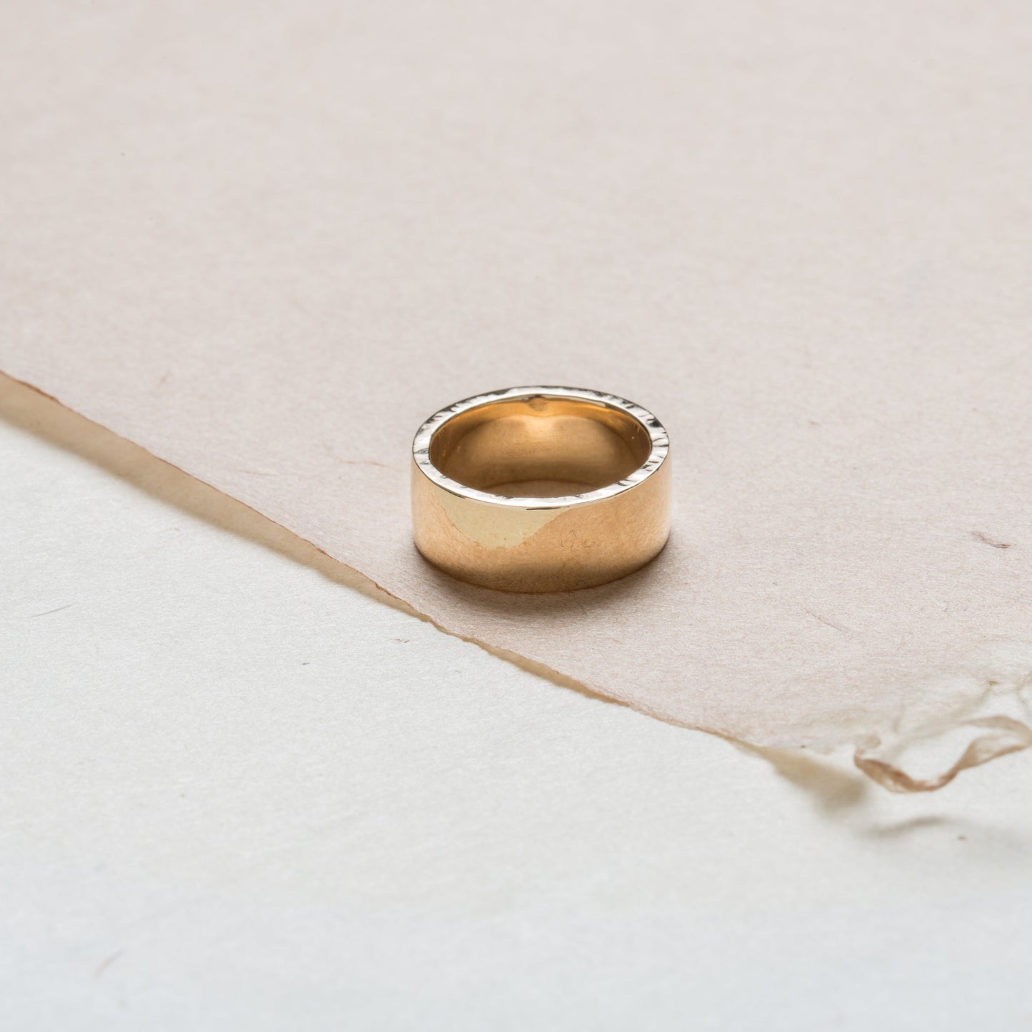 Hammered Edge Cigar Band