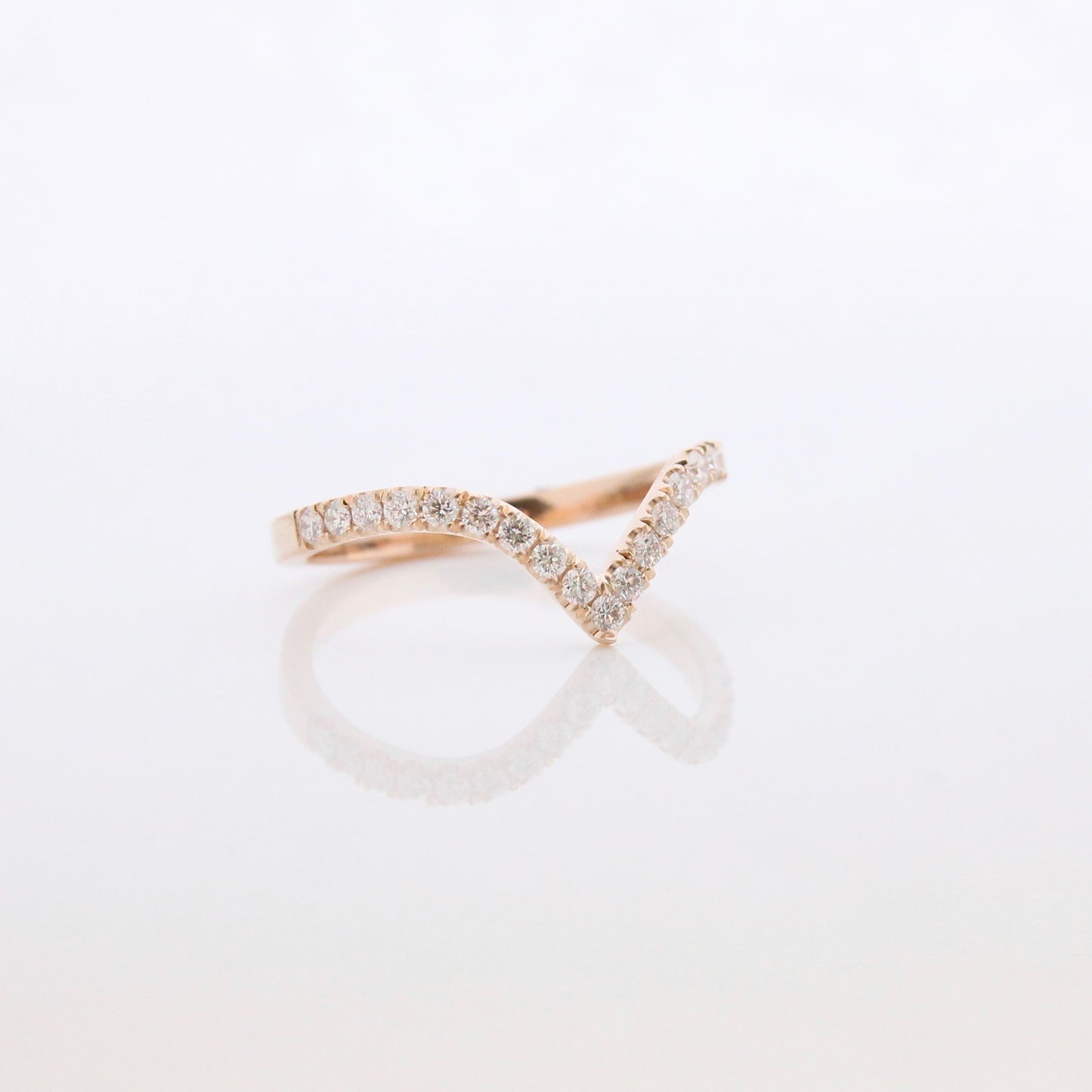 Deep V Contour Diamond Band