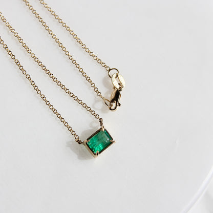 0.78ct emerald cut necklace